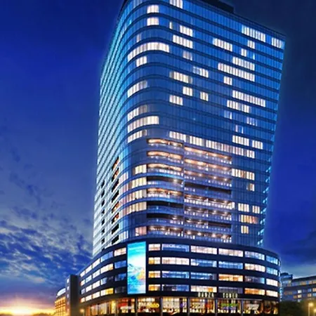 Hanza Tower Sunny 22 Pool & Jacussi שצ'צ'ין